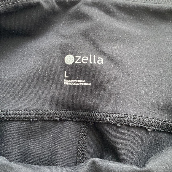 Zella Biker Shorts - Picture 2 of 2